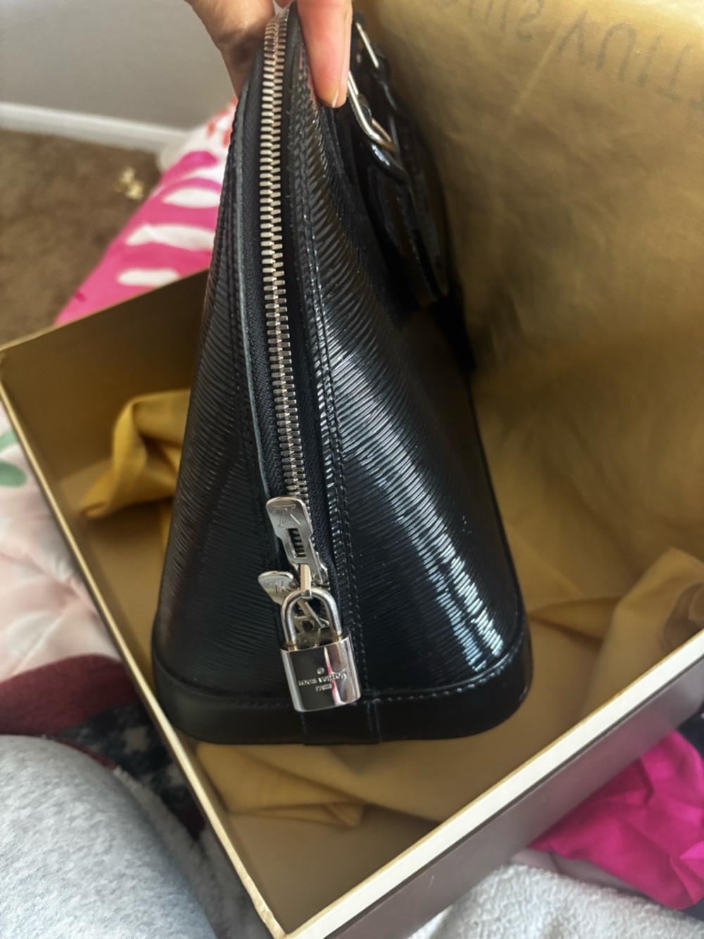 Louis Vuitton black Alma Pm - Picture 6 of 11